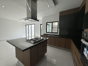 Casa en Venta en Valle Imperial Zapopan