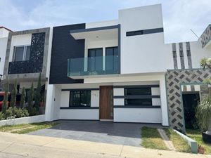 Casa en Venta en Valle Imperial Zapopan