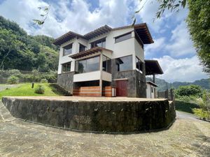 Casa en Venta en Briones Coatepec