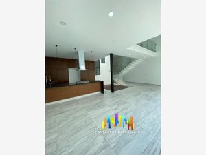 Casa en Venta en Valle Imperial Zapopan