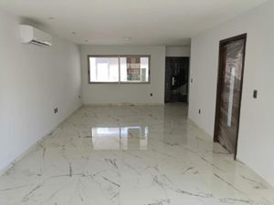 Casa en Venta en Las Lomas Residencial Alvarado