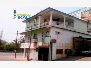 Edificio en Venta en Los Pinos Tuxpan