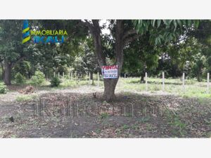 Terreno en Venta en Ricardo Flores Magon Tihuatlán