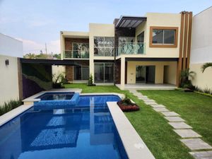 Casa en Venta en Extensión Vista Hermosa Cuernavaca