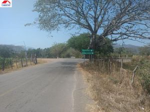 Terreno en Venta en El Poblado Coquimatlán