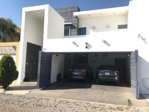 Casa en Venta en Residencial Esmeralda Norte Colima