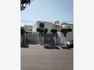 Casa en Venta en Jardines de la Hacienda Querétaro