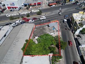 Terreno comercial frente a carretera Tampico-Mante