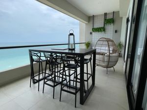 Penthouse en Torre Front Beach