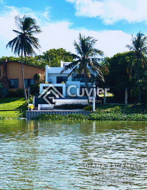 Casa en Petrolera Chairel con vistas espectaculares a la laguna"