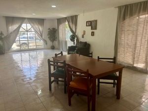 Casa en Venta en Jardín Real Zapopan