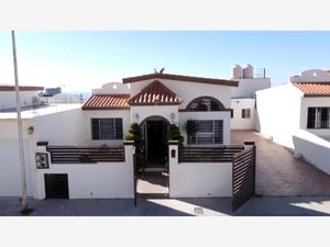 Casa en Venta en Colinas del Sauzal Ensenada