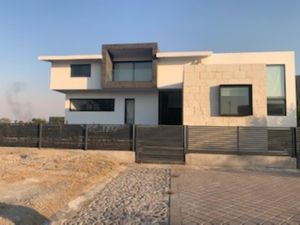 Casa en Venta en El Campanario Querétaro