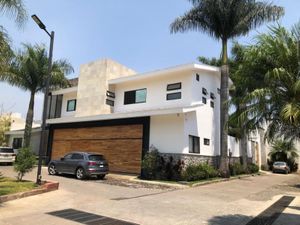 Casa en Venta en San Jerónimo Ahuatepec Cuernavaca