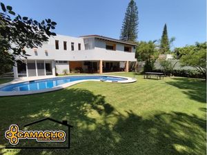 Casa en Venta en Club de golf Tabachines Cuernavaca