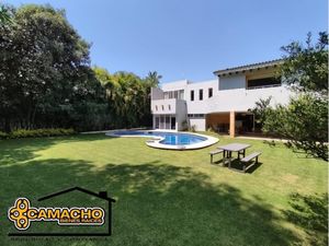 Casa en Renta en Club de golf Tabachines Cuernavaca