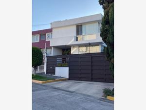 Casa en Venta en Ciudad Satelite Naucalpan de Juárez