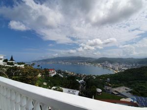 Casa en Renta en Club Residencial las Brisas Acapulco de Juárez