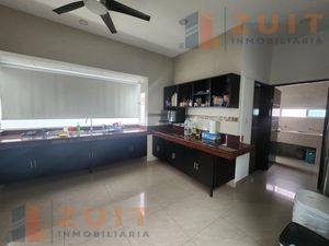 Casa en Venta en Residencial Lagunas de Miralta Altamira