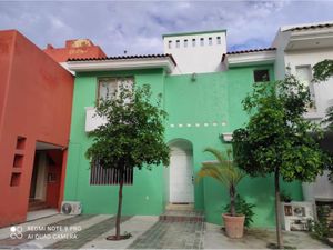 Casa en Renta en La Joya Manzanillo