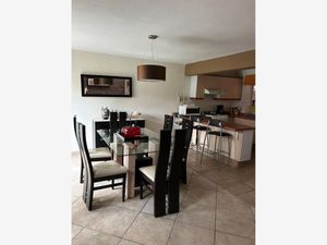 Casa en Venta en Lomas de Tzompantle Cuernavaca