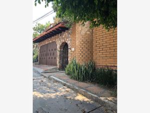 Casa en Renta en Lomas de Tzompantle Cuernavaca