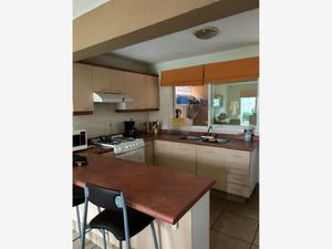 Casa en Venta en Lomas de Tzompantle Cuernavaca