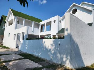 Casa en Venta en Granjas Mérida Temixco