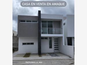 Casa en venta en Amada Guerrero 104, Pachuquilla a 5 min del Centro.  Moderna y Amplia. 2 Niveles. Equipada, Mineral de la Reforma, Hidalgo.