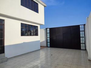 Casa en Venta en San Gaspar Tlahuelilpan Metepec