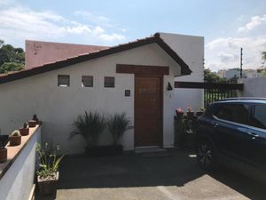 Casa en Venta en Lomas de Tzompantle Cuernavaca