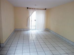 Casa en Venta en Jardines Del Valle Zapopan