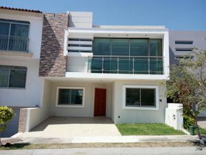 Casa en Venta en La Cima Zapopan