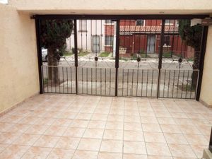 Casa en Venta en Jardines Del Valle Zapopan