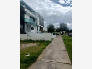 Terreno en Venta en Valle Imperial Zapopan