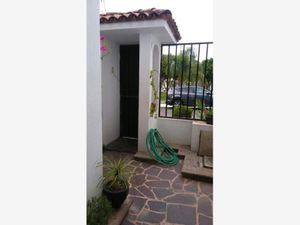 Casa en Venta en Colinas del Rey Zapopan