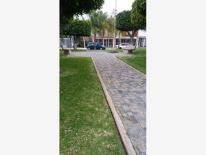 Casa en Venta en Colinas del Rey Zapopan