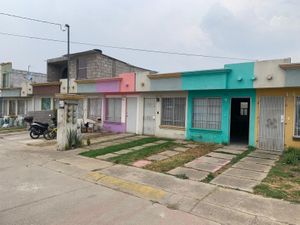 Casa en venta en san antonio 1, Los Héroes Chalco, Chalco, México, 56644.