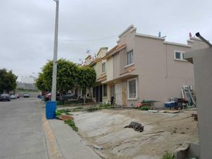 Casa en Venta en Urbi Quinta del Cedro Tijuana