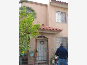 Casa en Venta en Hacienda Acueducto Tijuana