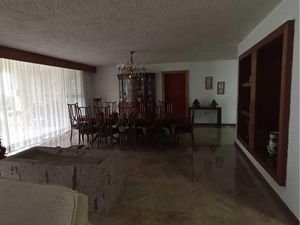 Casa en Venta en Lomas del Valle Guadalajara