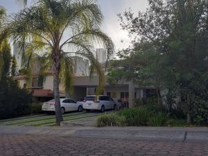 Casa en Venta en Atlas Colomos Zapopan