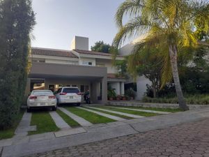 Casa en Venta en Atlas Colomos Zapopan