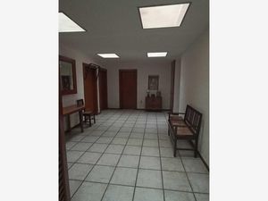 Casa en Venta en Lomas del Valle Guadalajara