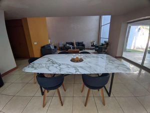 Casa en Venta en Rinconada Santa Rita Zapopan