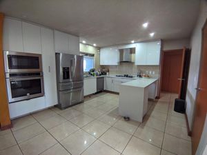 Casa en Venta en Rinconada Santa Rita Zapopan