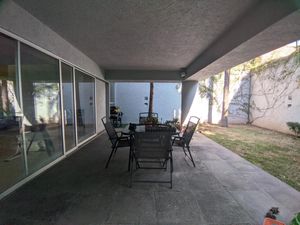 Casa en Venta en Rinconada Santa Rita Zapopan