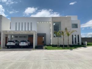 Casa en Venta en San Gaspar Tlahuelilpan Metepec