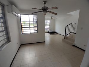 Casa en Venta en Triana Apodaca