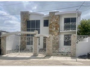 Casa en Venta en Jardines de la Mesa Tijuana